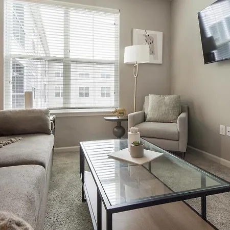 Landing At The Parq At Chesterfield - 1 Bedroom In Chesterfield